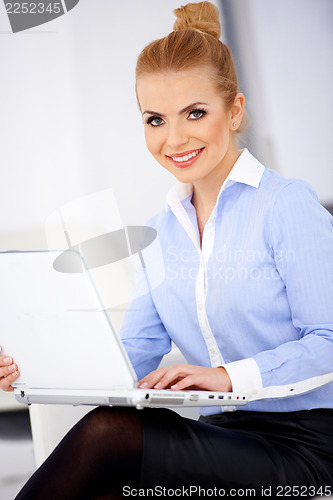 Image of Girl and laptop