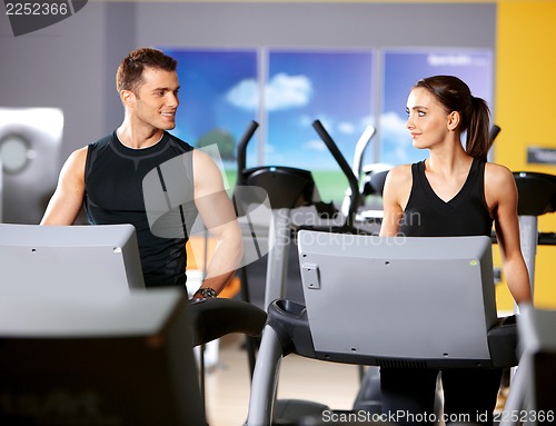 Image of Couple at the gym