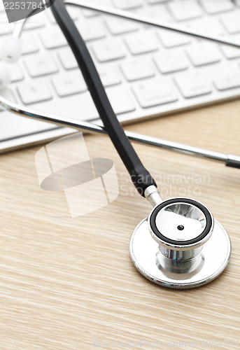 Image of Stethoscope and keyboard 