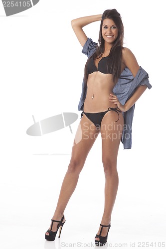 Image of gorgeous young woman