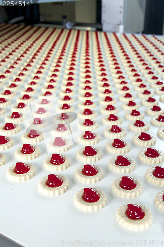 Image of production cookie in factory