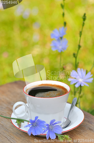 Image of Chicory hot drink and a flower