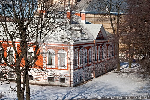 Image of The building in pink.