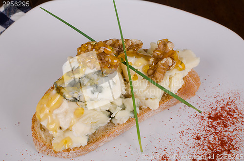 Image of Blue cheese tapa