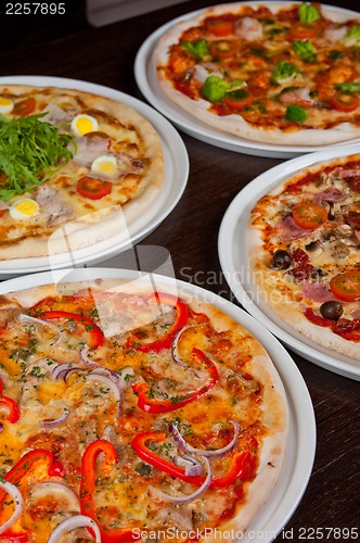 Image of pizza set