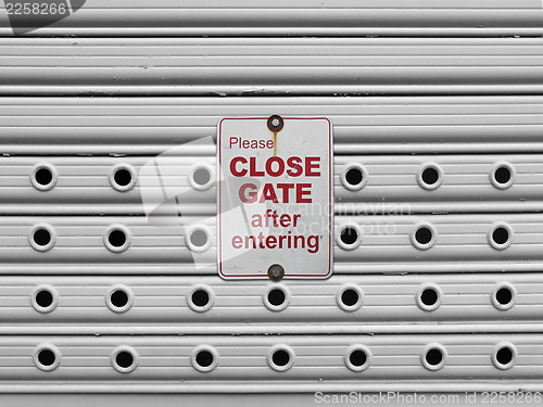 Image of close roll up gate sign