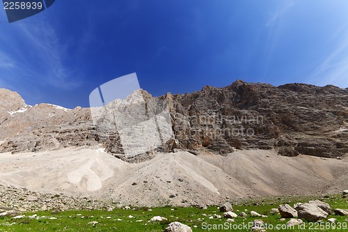 Image of Rock in nice day