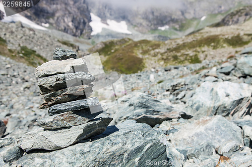 Image of Path sign on Italian Alps