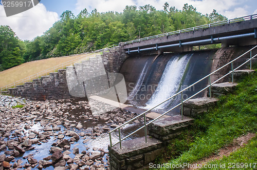 Image of small basic concrete lake dam