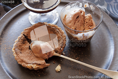 Image of Caramel Ice Cream and Tart