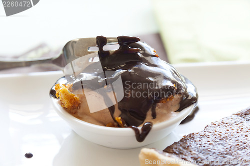 Image of Ice Cream With Chocolate Sauce