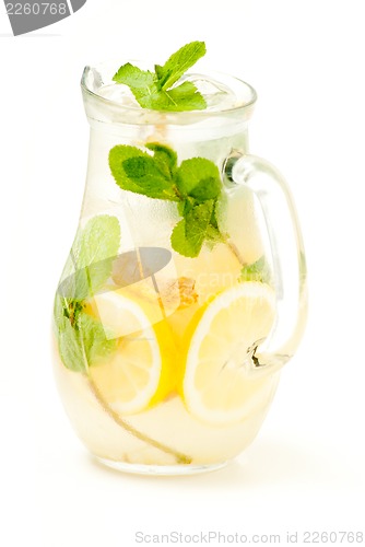 Image of fresh lemonade from lemon ginger and mint