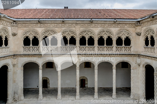 Image of Patio del Colegio de San Gregorio