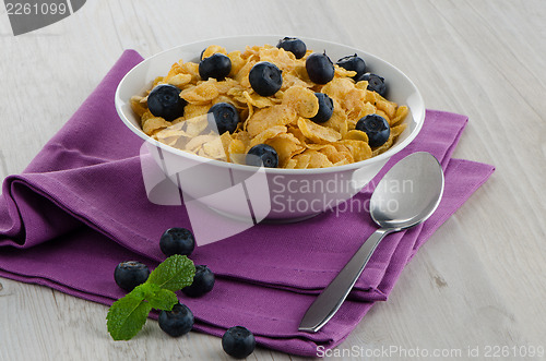Image of Cereal and blueberries