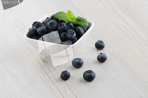 Image of Blueberries in small bowl