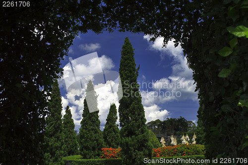 Image of Arch in French Park.