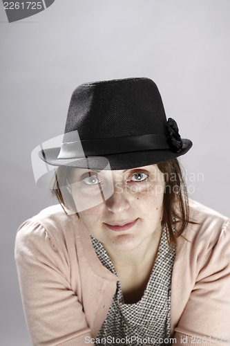 Image of Portret of a young happy woman