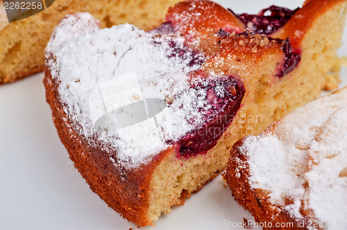 Image of pie with apple, pear and plum