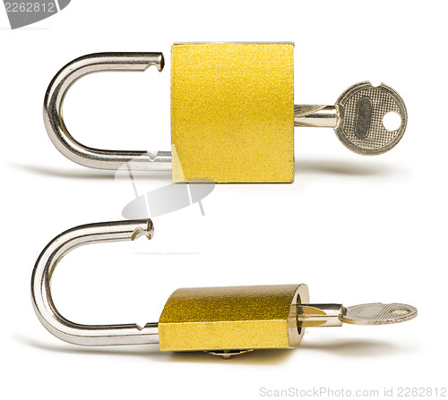 Image of Yellow padlock and keys
