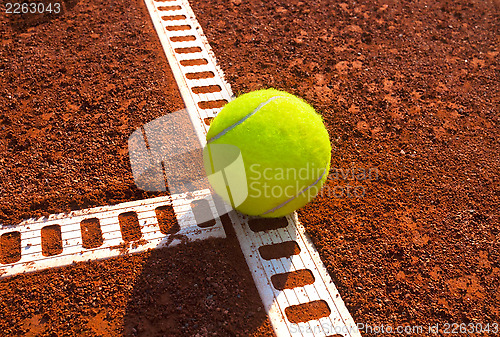 Image of tennis ball