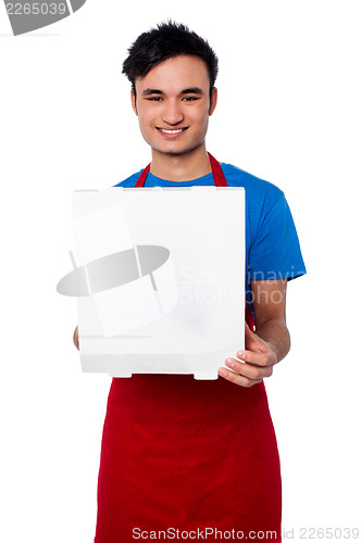 Image of Guy delivering pizza at your door step