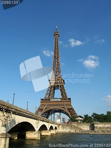 Image of Eiffel tower and Iena bridge, Paris
