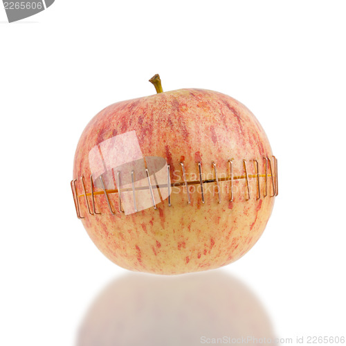 Image of Sliced apple halves
