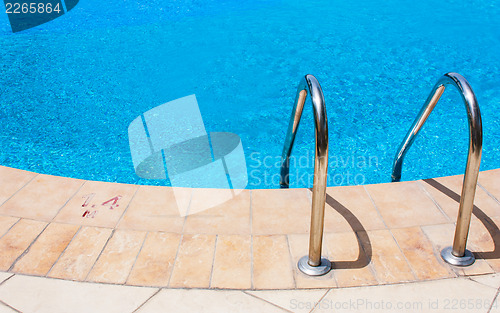 Image of Swimming pool detail