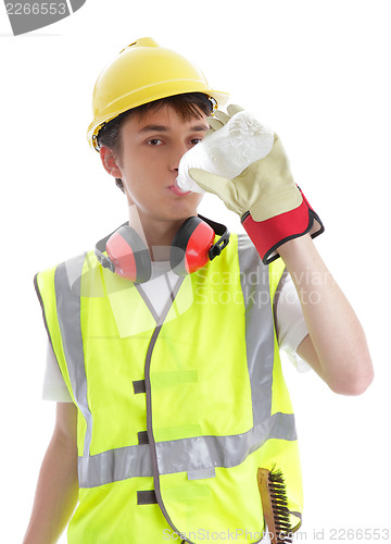 Image of Apprentice builder drinking ice cold water