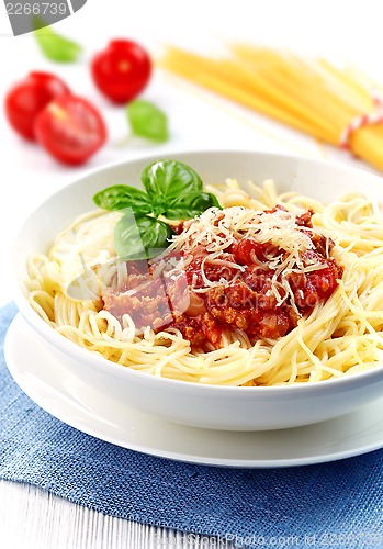 Image of Spaghetti with minced meat and cheese