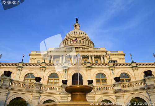 Image of US Capitol Building