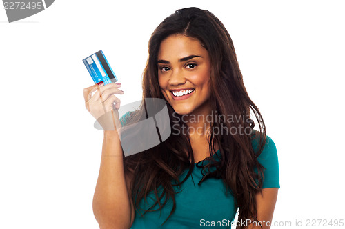 Image of Attractive model displaying her credit card