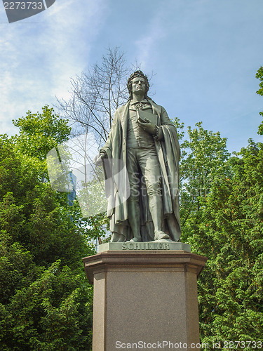 Image of Schiller statue in Frankfurt