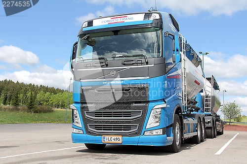 Image of Volvo FH 450 Bulk Transport Truck and Trailer