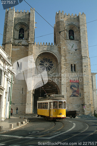 Image of tramway in street