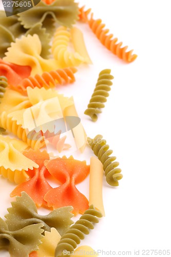 Image of A different pasta in three colors close-up.