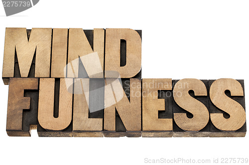 Image of mindfulness word in wood type