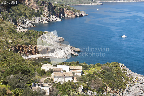 Image of cala Disa e cala berretta