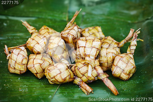 Image of Ketupat - traditional eastern dish