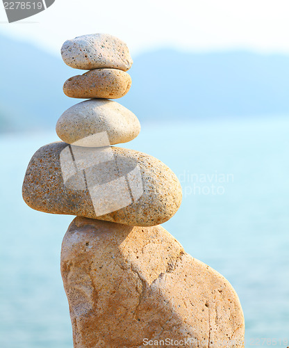 Image of Balance rocks