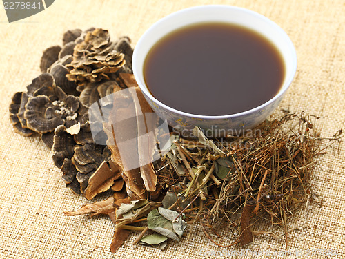 Image of Chinese herbal medicine with ingredient