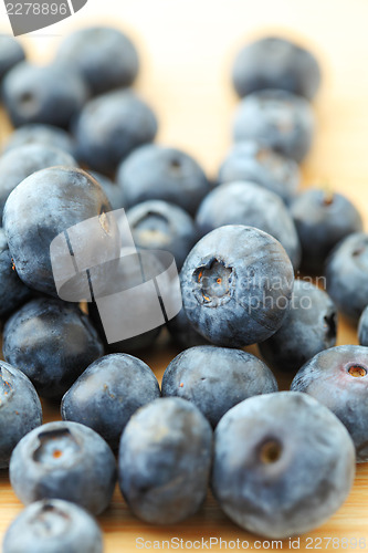 Image of Blueberry on wooden table
