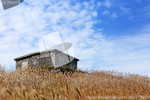 Image of House on mountain 