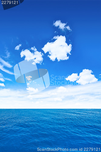 Image of Cloudy sky and sea