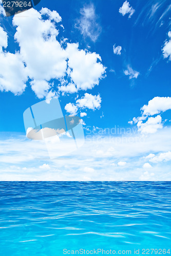 Image of Cloudy sky and sea