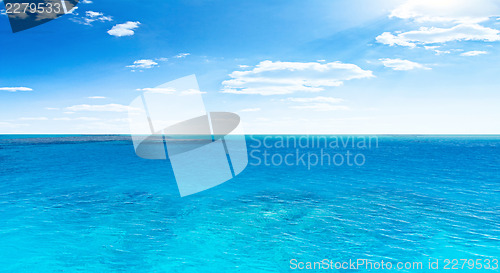 Image of Ocean and sky