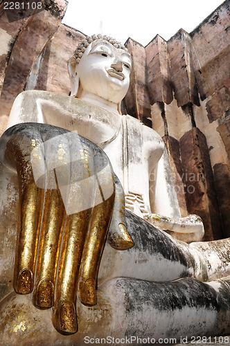 Image of Statue of a deity in the Historical Park of Sukhothai