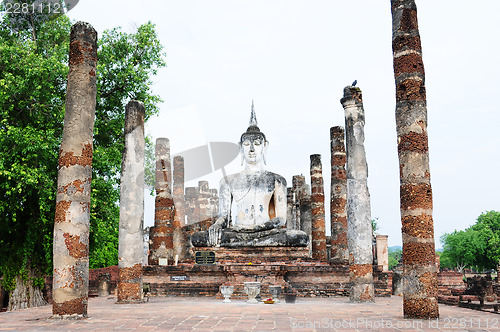 Image of Statue of a deity in the Historical Park of Sukhothai