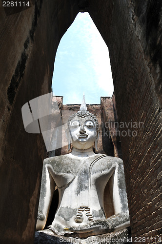 Image of Statue of a deity in the Historical Park of Sukhothai