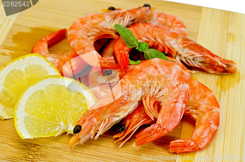 Image of Shrimp on a wooden board